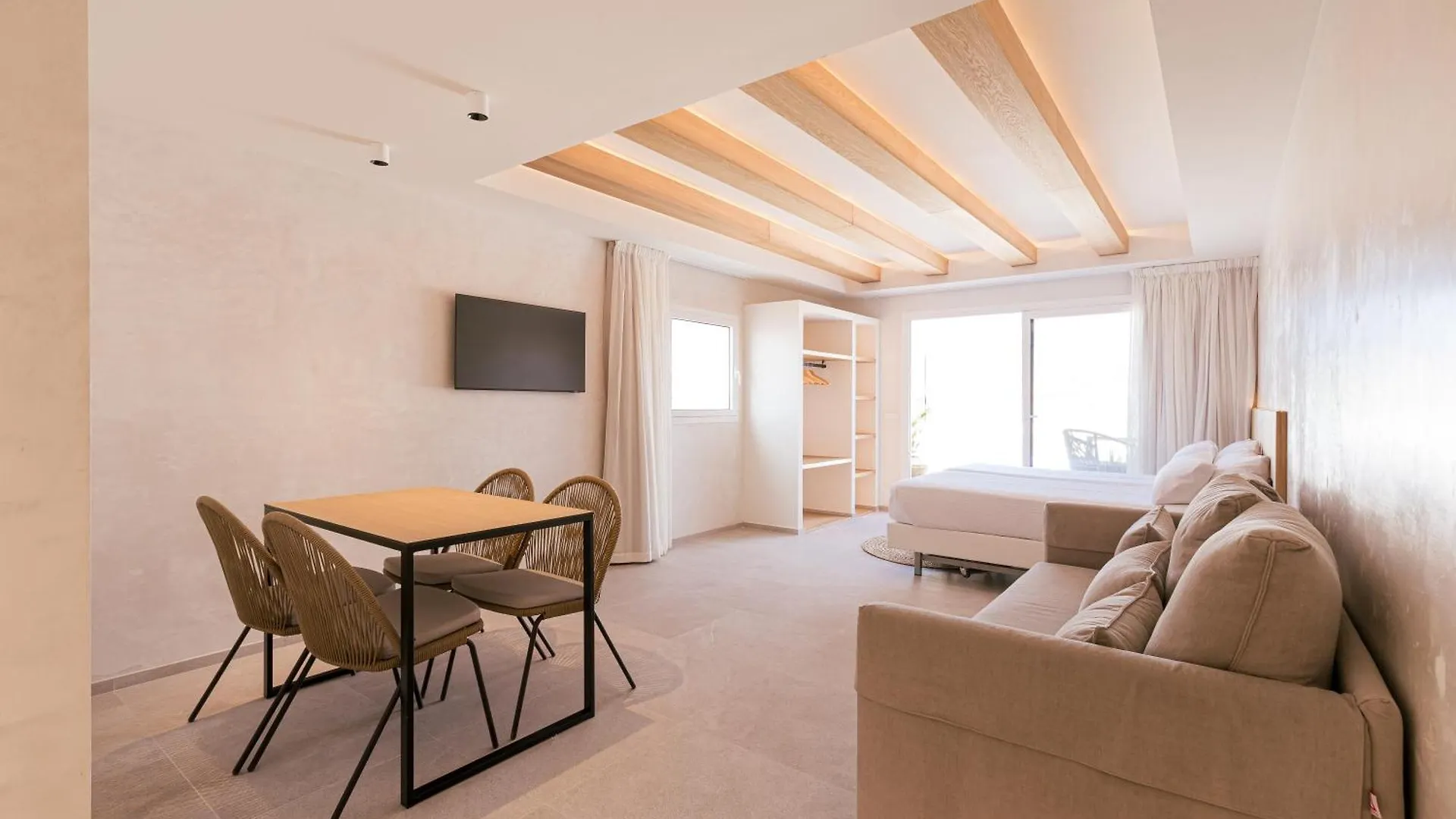 Malacosta Sky Suites - Mc Apartments Ibiza 0*, 伊维萨镇 西班牙